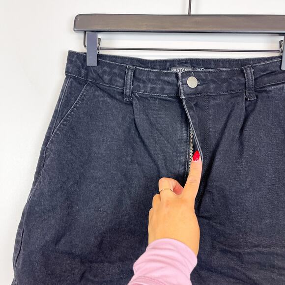 Nasty Gal Size 4 US High Rise Cotton Denim Shorts Black - Picture 2 of 7